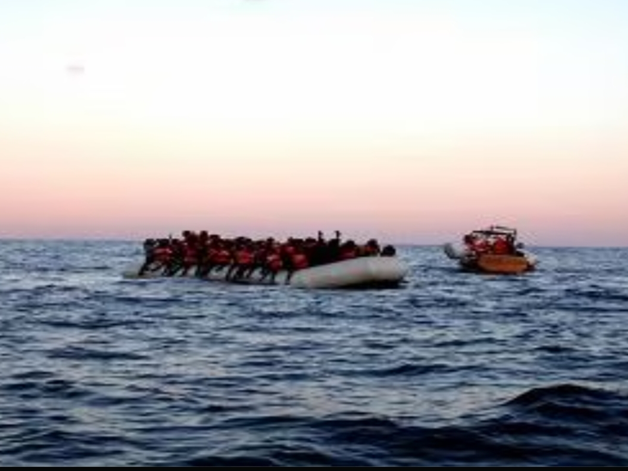 Naufragio a largo di Lampedusa: 10 morti