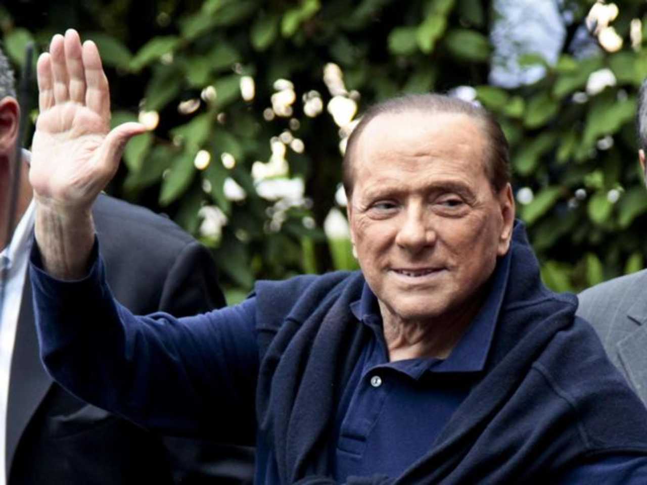Berlusconi ha la leucemia: l’ex premier ha iniziato la chemioterapia