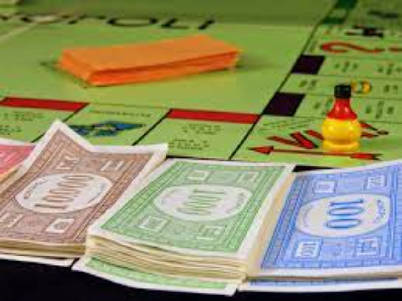 Cercare la vittoria tra le vie di Fano, arriva il Monopoly ambientato nella Città della fortuna