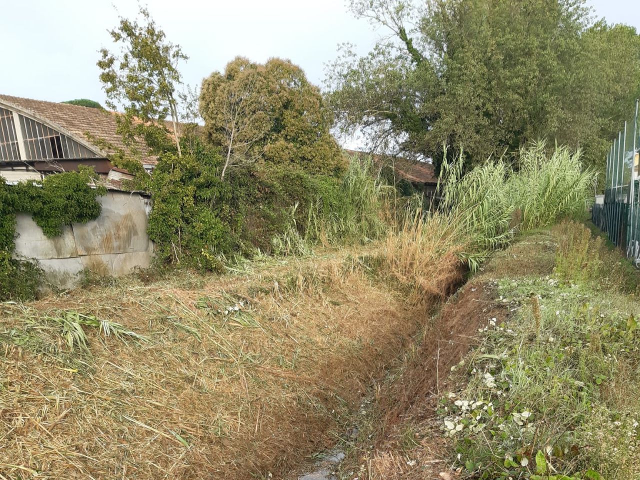 Pulitura dei fossi, proseguono le manutenzioni straordinarie in tutto il territorio comunale 