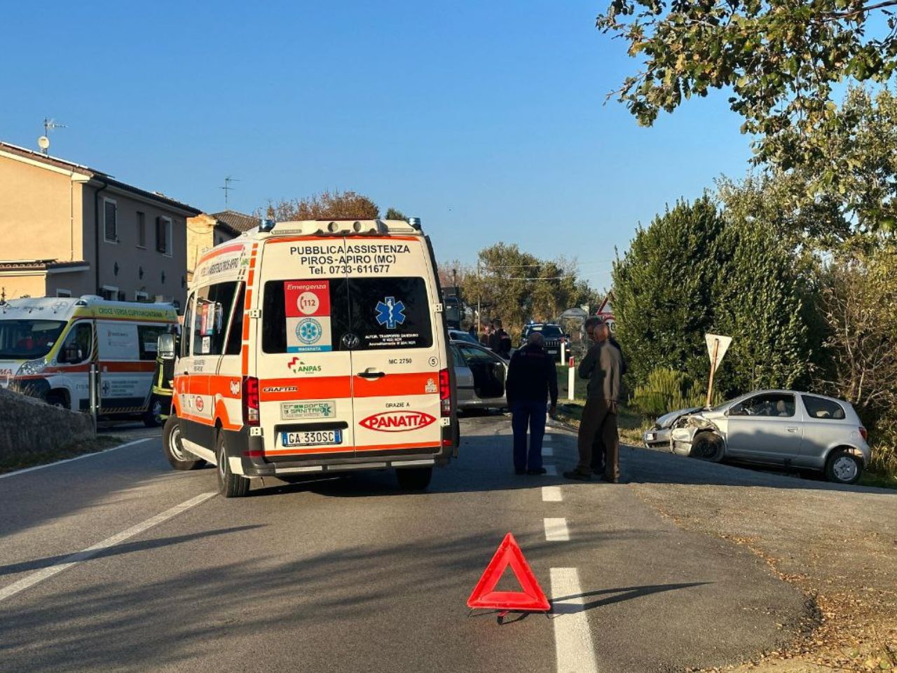 Scontro tra auto a Breccione di Staffolo: 4 feriti al Carlo Urbani