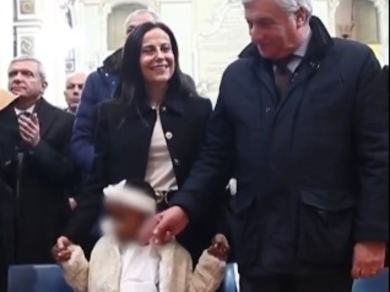 Il ministro Tajani a Fabriano per tenere a battesimo la figlia di una vittima di tratta