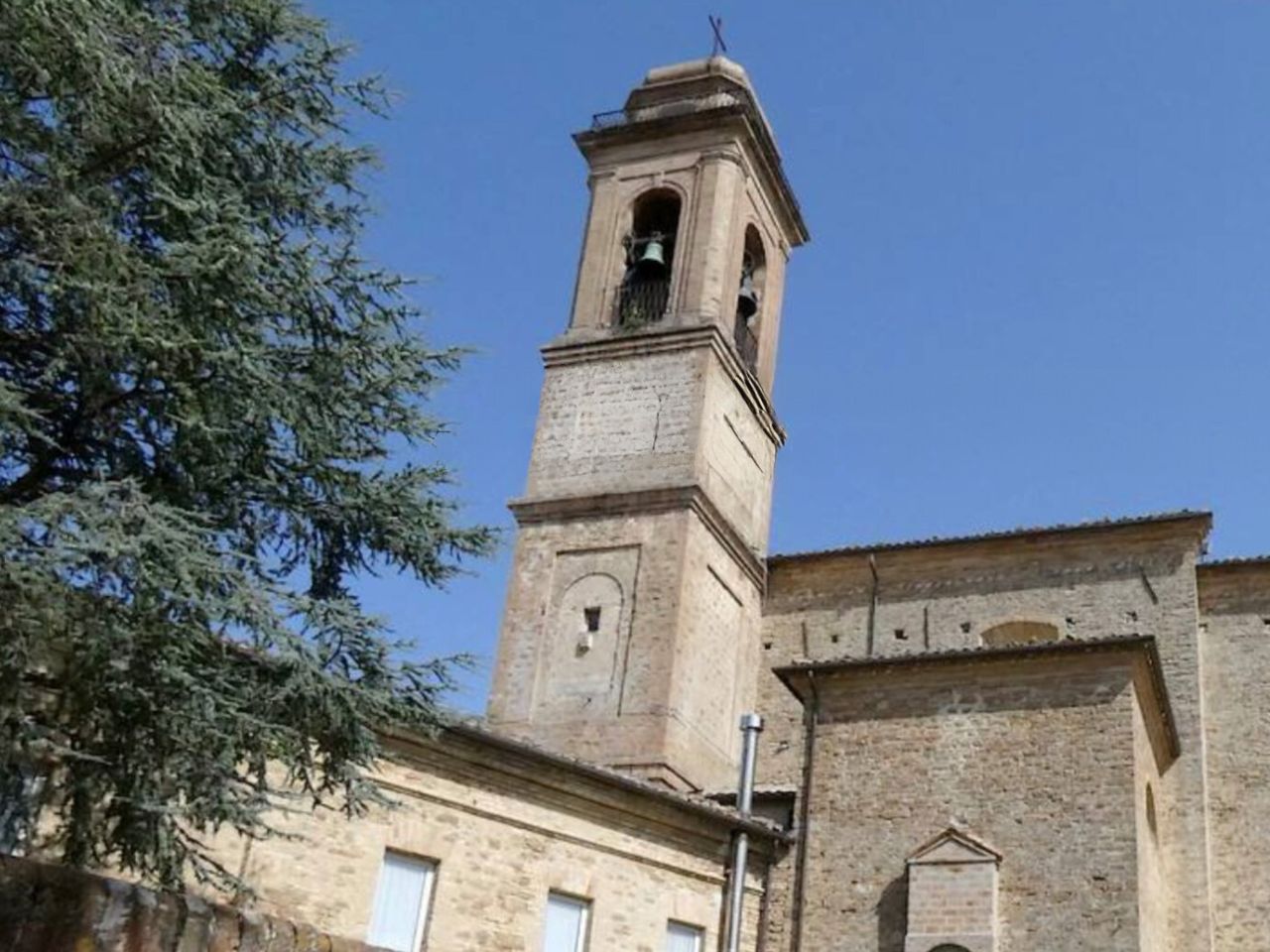 Rosora: 32 mila euro per far suonare di nuovo il campanile della Chiesa