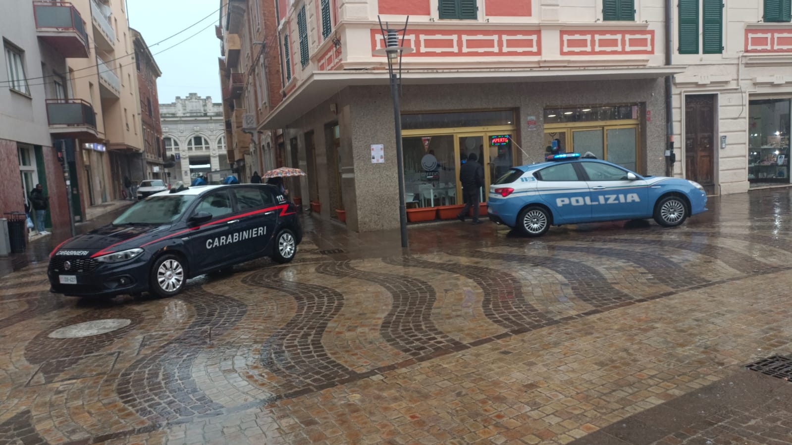 Frequentazioni poco raccomandabili, chiuso bar a Falconara