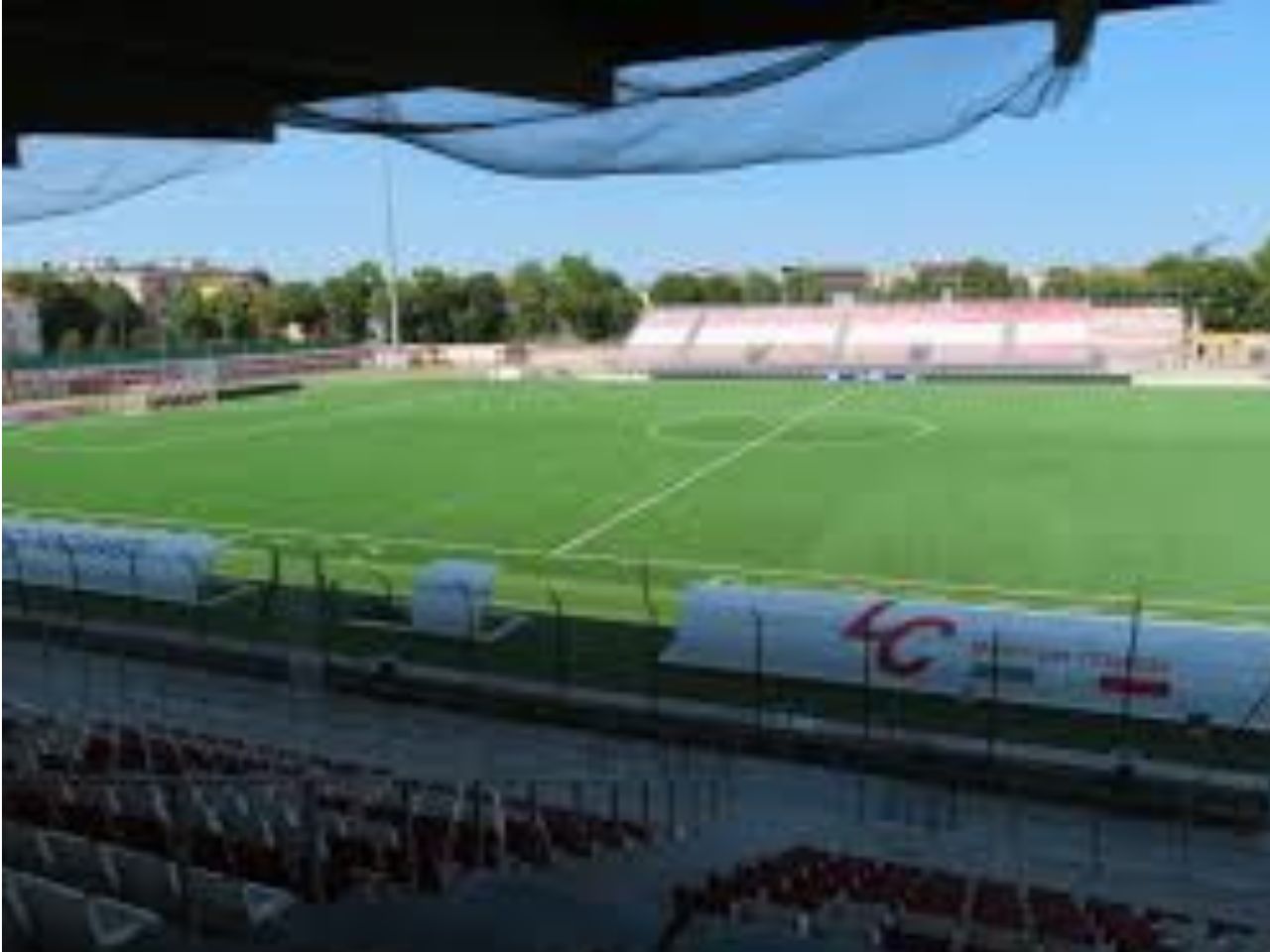Nuova illuminazione per lo stadio Benelli di Pesaro
