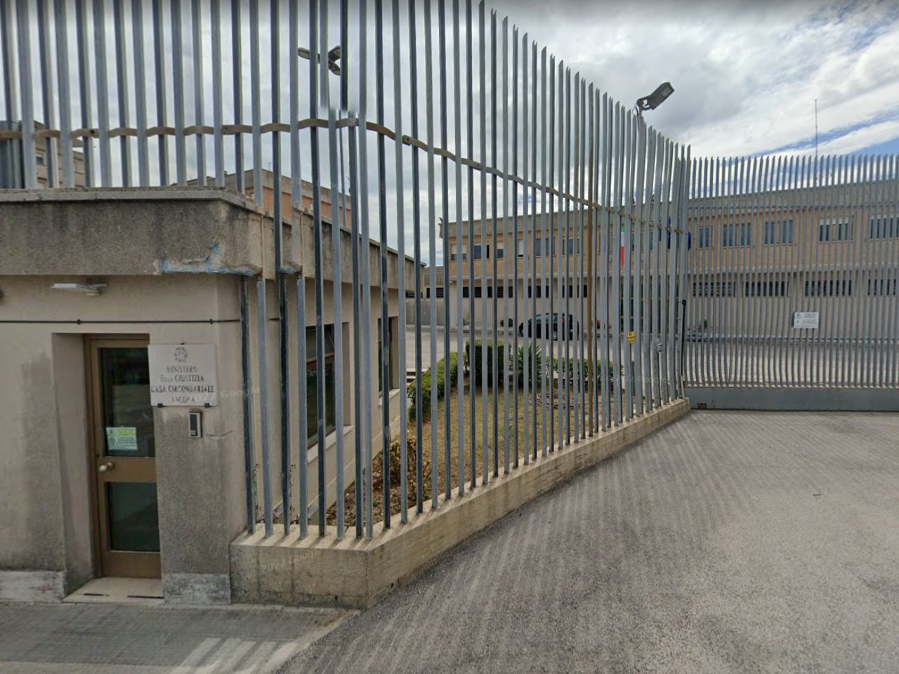 Ancona Montacuto: maxi operazione della Polizia Penitenziaria contro la criminalità organizzata
