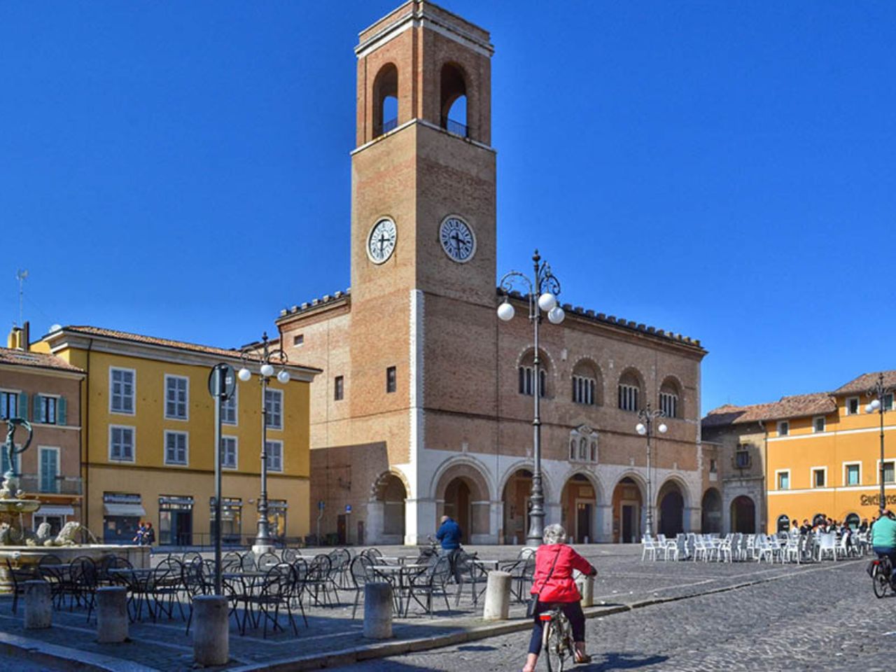 Fano, hackerato un totem di Visit Fano