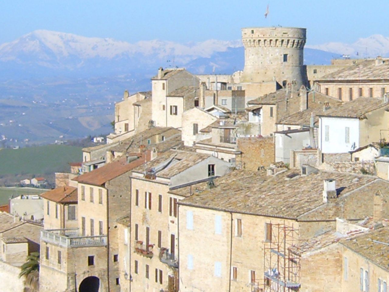 Salute in cammino per la cultura: alla scoperta di Acquaviva Picena