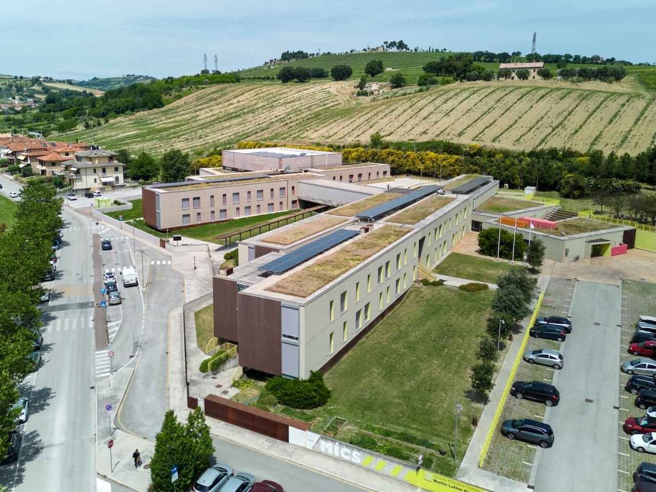 Moie, il 10 settembre il taglio del nastro al completamento del Polo scolastico MICS