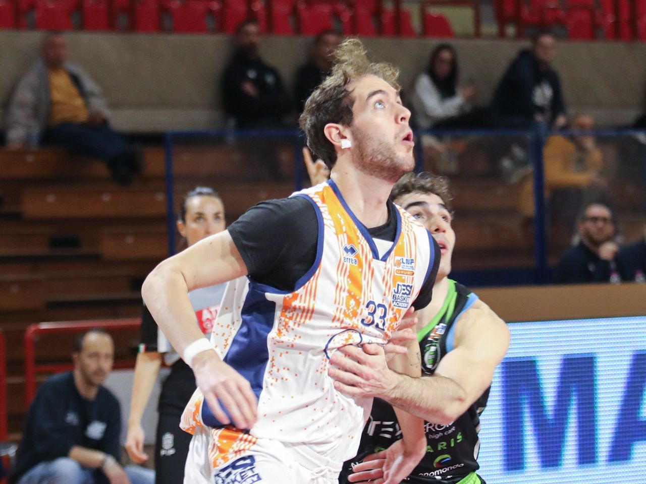 General Contractor, a testa alta dalla Bondi Arena di Ferrara