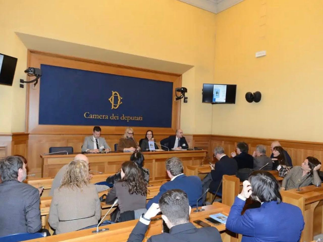 Continua con successo il book tour della poetessa Chechile