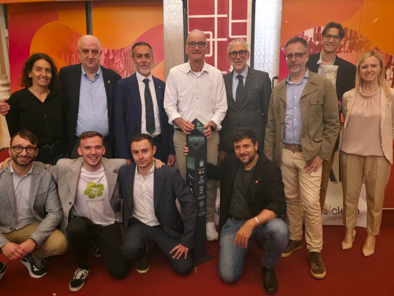 Al via #RICiCCAMI: a Jesi stop ai mozziconi di sigaretta, nuovi posaceneri e sensibilizzazione
