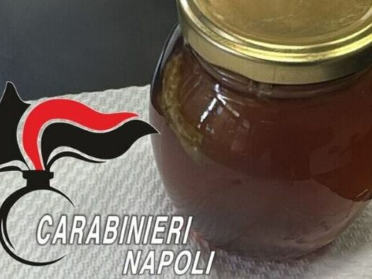 Napoli, tre giovani in ospedale per gli effetti del &ldquo;miele da sballo&rdquo;